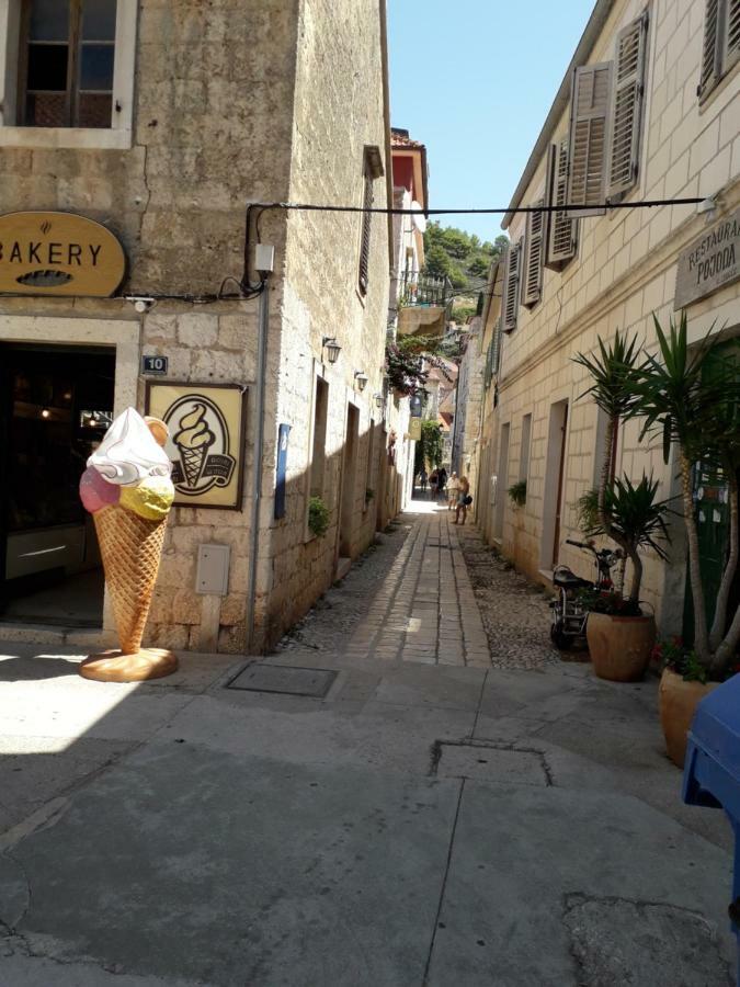 Heart Of Vis And Kut Area Apartman Romandic المظهر الخارجي الصورة
